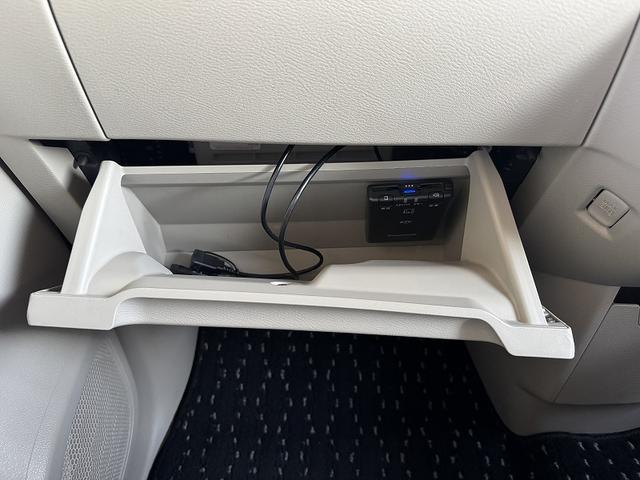 修復歴無し・禁煙車・両側ハンズフリーパワースライドドア・ナビＴＶ・ＢＴ・ＵＳＢ・ＤＶＤ・前後ドライブレコーダー・ＥＴＣ・スマートキー・プッシュスタート・オートライト・衝突軽減・アイドリングストップ