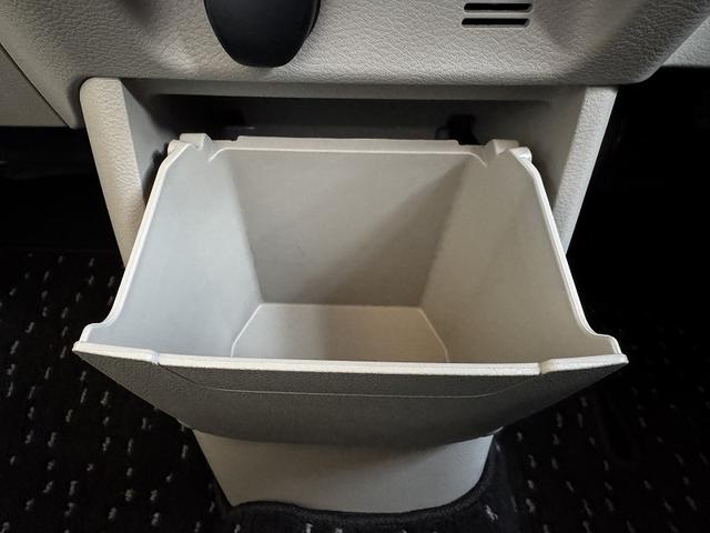 修復歴無し・禁煙車・両側ハンズフリーパワースライドドア・ナビＴＶ・ＢＴ・ＵＳＢ・ＤＶＤ・前後ドライブレコーダー・ＥＴＣ・スマートキー・プッシュスタート・オートライト・衝突軽減・アイドリングストップ