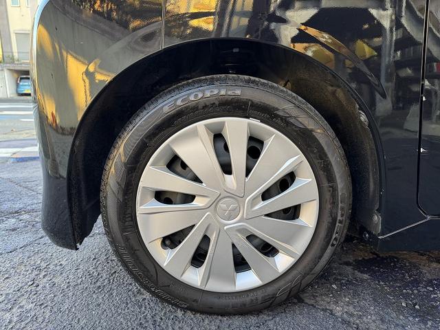 修復歴無し・禁煙車・両側ハンズフリーパワースライドドア・ナビＴＶ・ＢＴ・ＵＳＢ・ＤＶＤ・前後ドライブレコーダー・ＥＴＣ・スマートキー・プッシュスタート・オートライト・衝突軽減・アイドリングストップ