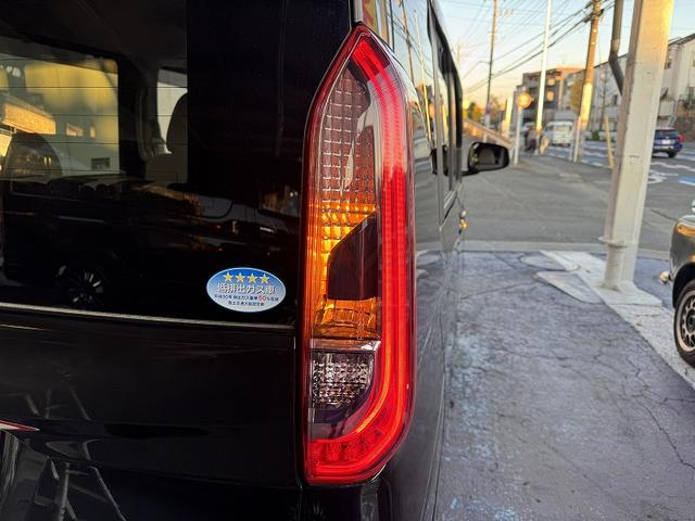 修復歴無し・禁煙車・両側ハンズフリーパワースライドドア・ナビＴＶ・ＢＴ・ＵＳＢ・ＤＶＤ・前後ドライブレコーダー・ＥＴＣ・スマートキー・プッシュスタート・オートライト・衝突軽減・アイドリングストップ