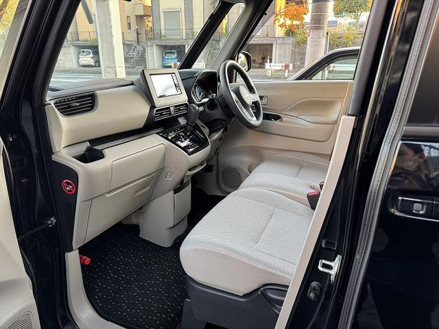 修復歴無し・禁煙車・両側ハンズフリーパワースライドドア・ナビＴＶ・ＢＴ・ＵＳＢ・ＤＶＤ・前後ドライブレコーダー・ＥＴＣ・スマートキー・プッシュスタート・オートライト・衝突軽減・アイドリングストップ