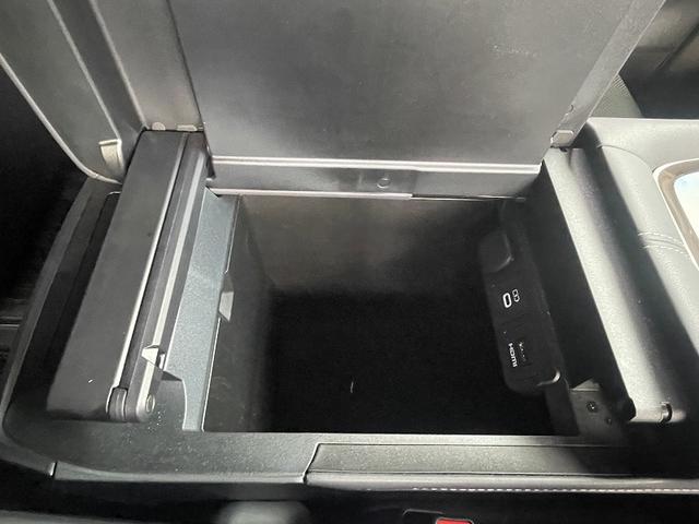 アルファードハイブリッド Z 修復歴無・禁煙車・14型ナビ・TV・HDMI・全方位モニター・ETC2.0・後席モニター・セーフティセンス・レーダークルーズ・両側パワスラ・パワーバックドア・シートエアコン・パワーシート・サンルーフ・(26枚目)