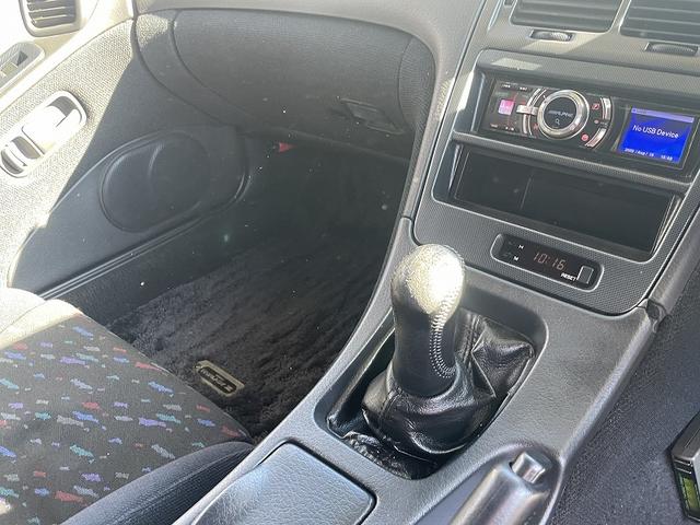 フェアレディZ バージョンR ツインターボ 禁煙車・ワンオーナー車・純正5速MT・記録簿有ツインターボ・Tバールーフ・2by2・BBS18インチアルミ・クスコ車高調・純正レカロシート・HID・純正ミッドナイトパープル・走行5.2万キロ・ETC・(32枚目)