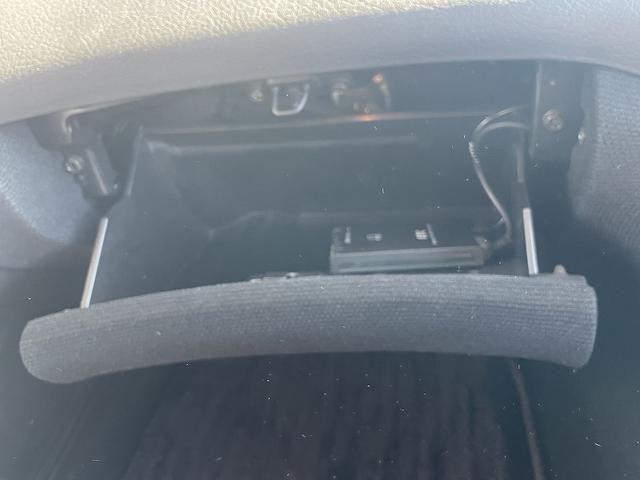 フェアレディZ バージョンR ツインターボ 禁煙車・ワンオーナー車・純正5速MT・記録簿有ツインターボ・Tバールーフ・2by2・BBS18インチアルミ・クスコ車高調・純正レカロシート・HID・純正ミッドナイトパープル・走行5.2万キロ・ETC・(33枚目)