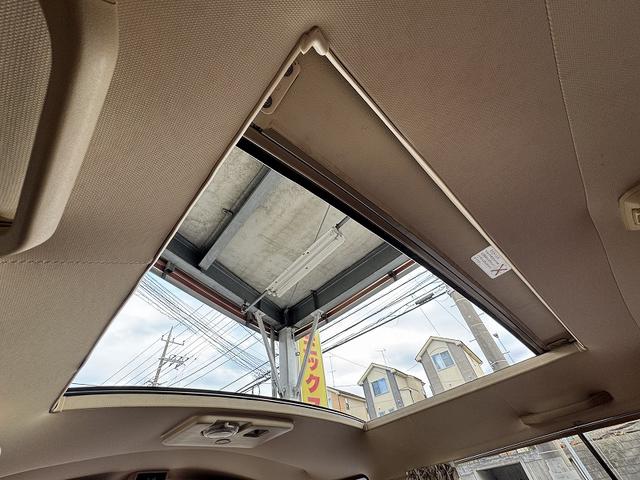 キャラバンコーチ ＳＧＬ　シルクロードリミテッド・ワンオーナー車・修復歴無し・禁煙車・２列目回転シート・走行３１５８４ｋｍ・後期・角目４灯・大型サンルーフ・ノーマル車・５速マニュアル・エアコン・パワステ・リアヒーター（6枚目）