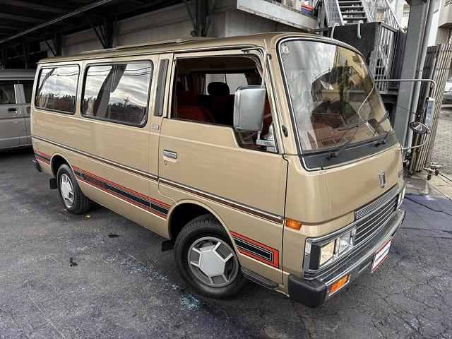 キャラバンコーチ ＳＧＬ　シルクロードリミテッド・ワンオーナー車・修復歴無し・禁煙車・２列目回転シート・走行３１５８４ｋｍ・後期・角目４灯・大型サンルーフ・ノーマル車・５速マニュアル・エアコン・パワステ・リアヒーター（16枚目）