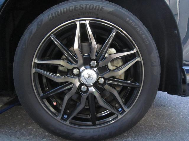 ルーミー カスタムＧ　ナビＴＶＢカメラ・電動パーキング・追突軽減・ＬＥＤヘッドライト・両側電動ドア・クルーズコントロール・サンシェード・スマートキー・ステアリングリモコン・記録簿・禁煙車（45枚目）