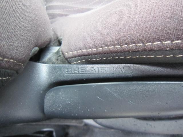 アクア Ｇ　純正ナビＴＶＢカメラ・ＥＴＣ・クルコン・シートヒーター・スマートキー・ＬＥＤヘッドライト・ＬＥＤフォグランプ・ナノイーオートエアコン・レーンキープアラート・オートライト・追突軽減・記録簿・禁煙車（15枚目）