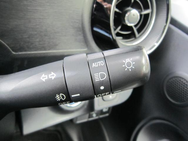 アクア Ｇ　純正ナビＴＶＢカメラ・ＥＴＣ・クルコン・シートヒーター・スマートキー・ＬＥＤヘッドライト・ＬＥＤフォグランプ・ナノイーオートエアコン・レーンキープアラート・オートライト・追突軽減・記録簿・禁煙車（24枚目）