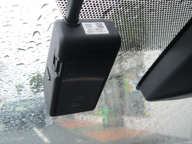 アクア Ｇ　純正ナビＴＶＢカメラ・ＥＴＣ・クルコン・シートヒーター・スマートキー・ＬＥＤヘッドライト・ＬＥＤフォグランプ・ナノイーオートエアコン・レーンキープアラート・オートライト・追突軽減・記録簿・禁煙車（32枚目）