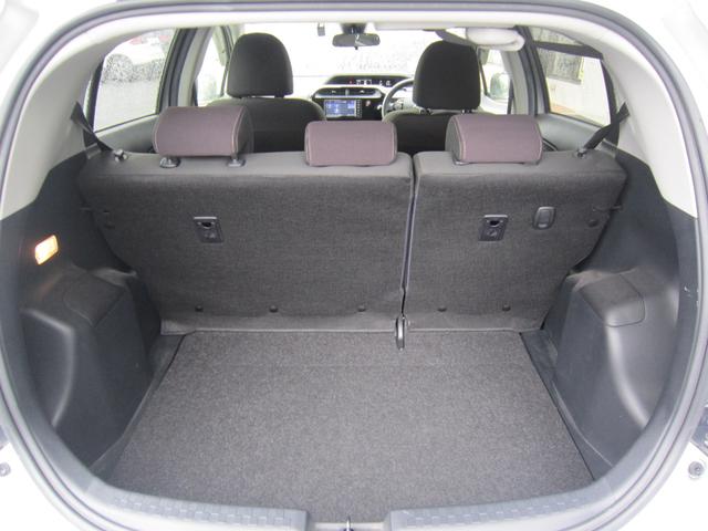 アクア Ｇ　純正ナビＴＶＢカメラ・ＥＴＣ・クルコン・シートヒーター・スマートキー・ＬＥＤヘッドライト・ＬＥＤフォグランプ・ナノイーオートエアコン・レーンキープアラート・オートライト・追突軽減・記録簿・禁煙車（35枚目）