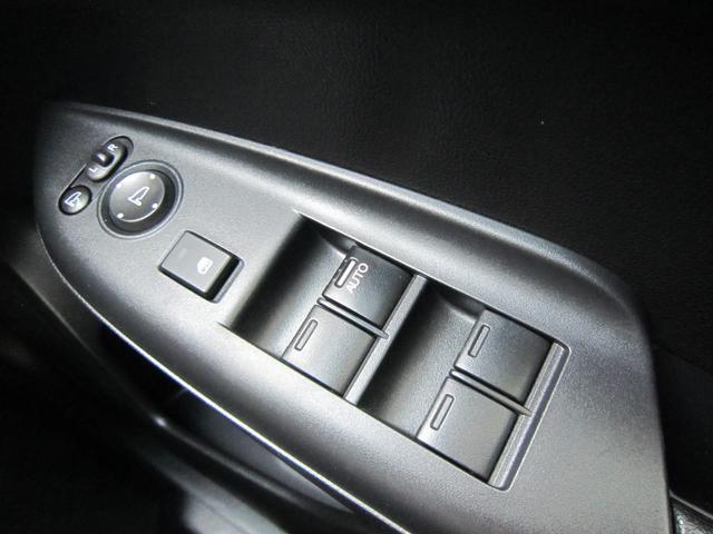 シャトル ハイブリッド ホンダセンシング ナビ・ETC・バックカメラ・追従クルーズコントロール・レーンキープアラート・スマートキー・オートエアコン・追突軽減ブレーキ・横滑り防止装置・Bluetooth・記録簿・1オーナー(29枚目)