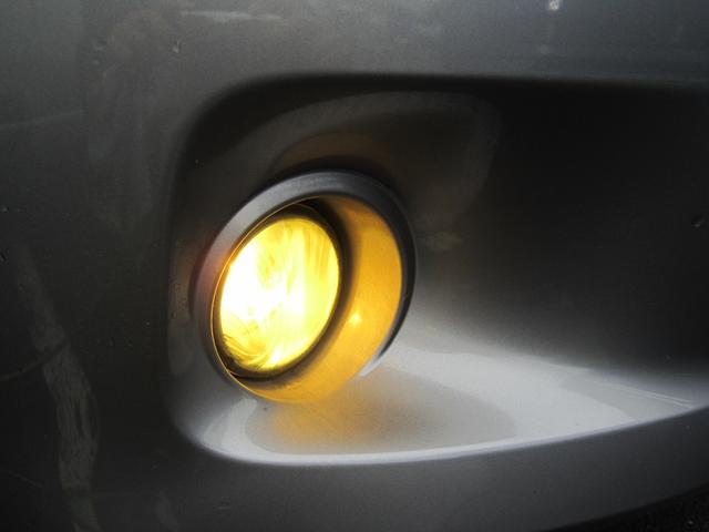 セレナ 20S ナビTV・バックカメラ・フリップダウンモニター・ETC・LEDヘッドライト・フォグ・Bluetooth・DVD・クルーズコントロール・オートエアコン・リアオートエアコン・オートライト・記録簿(42枚目)