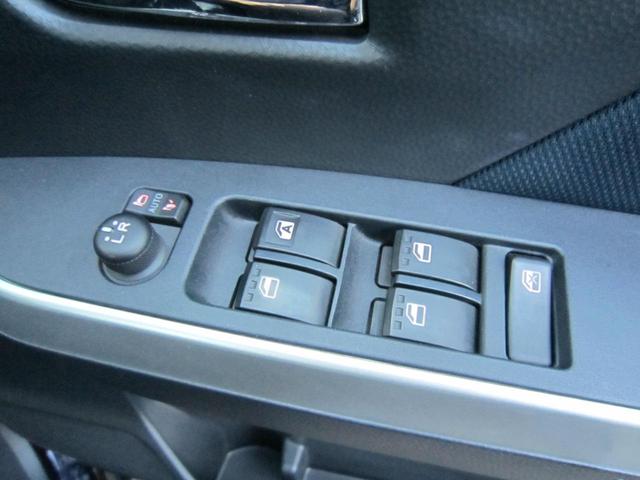 ルーミー カスタムG ナビTVBカメラ・電動パーキング・追突軽減・LEDヘッドライト・両側電動ドア・追従クルコン・前後ドラレコ・Bluetooth・スマートキー・ステアリングリモコン・レーンキープアラート・記録簿・禁煙車(34枚目)