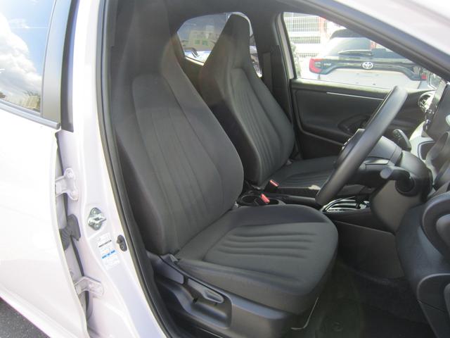 ヤリス ハイブリッドG E-Four・純正ナビ360度カメラ・追従クルコン・スマートキー・ドラレコ・禁煙車・Bluetooth・AppleCarPlay・AndroidAuto・USB・ブラインドスポットモニタ・100V電源(11枚目)