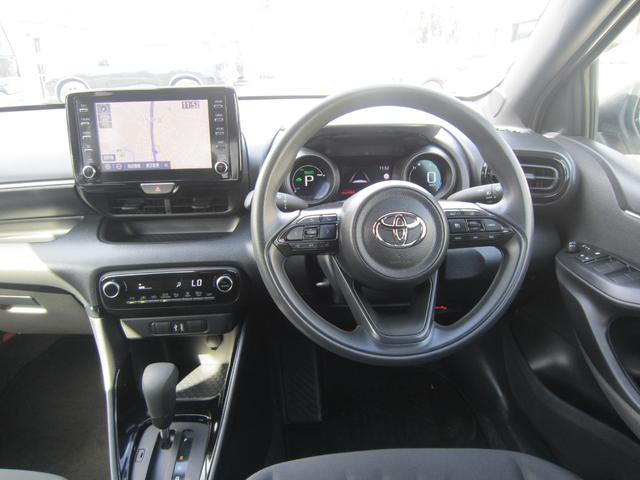 ヤリス ハイブリッドG E-Four・純正ナビ360度カメラ・追従クルコン・スマートキー・ドラレコ・禁煙車・Bluetooth・AppleCarPlay・AndroidAuto・USB・ブラインドスポットモニタ・100V電源(16枚目)