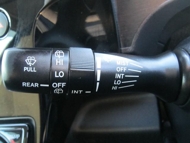 アクア Ｓスタイルブラック　純正ナビＴＶバックカメラ・追突軽減ブレーキ・レーンキープアラート・スマートキー・プッシュスタート・Ｂｌｕｅｔｏｏｔｈ・オートエアコン・オートライト・記録簿・取扱説明書・禁煙車（26枚目）