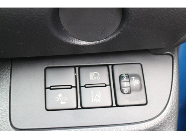 シエンタ X 走行9、000km キーレス ナビ DTV ブルートゥース接続 バックカメラ 衝突被害軽減装置 片側パワースライドドア(19枚目)