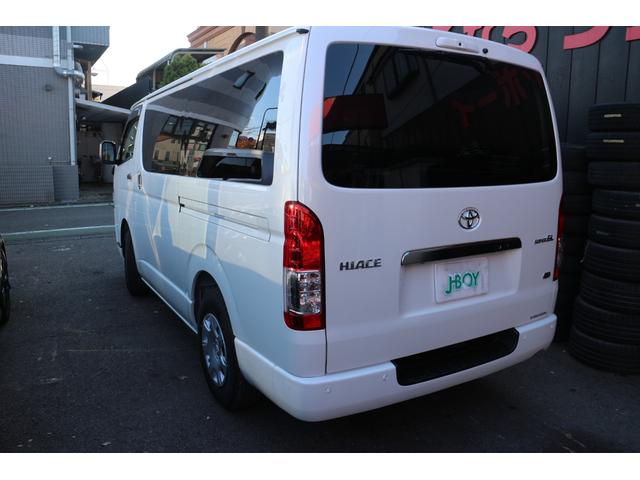 ハイエースバン ロングスーパーGL ダークプライムS 登録済未使用車 デジタルインナー パノラミックビュー 両側パワースライドドア ハーフレザーシート LEDヘッドライト フォグランプ トヨタセーフティセンス プッシュスタートスマートキー フロアマット(6枚目)