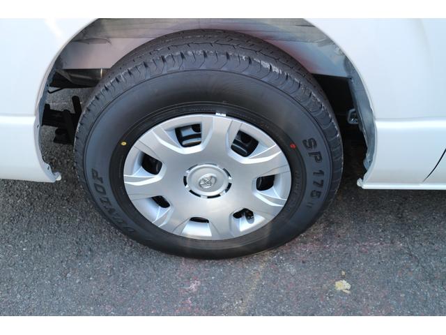 ハイエースバン ロングスーパーGL ダークプライムS 登録済未使用車 デジタルインナー パノラミックビュー 両側パワースライドドア ハーフレザーシート LEDヘッドライト フォグランプ トヨタセーフティセンス プッシュスタートスマートキー フロアマット(32枚目)