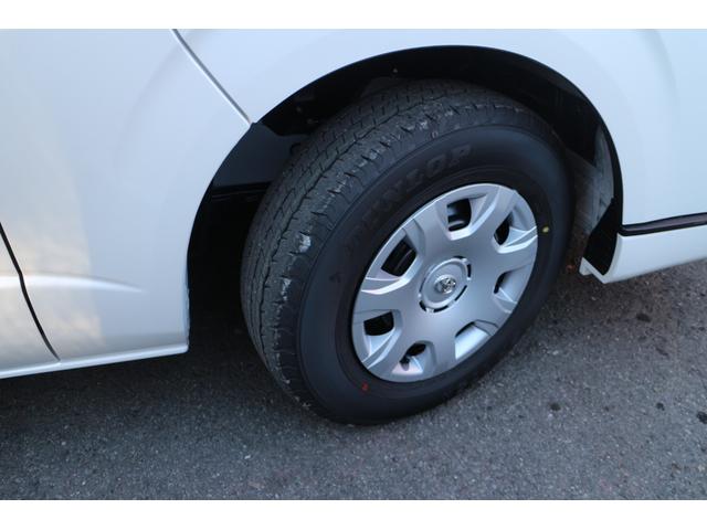 ハイエースバン ロングスーパーGL ダークプライムS 登録済未使用車 デジタルインナー パノラミックビュー 両側パワースライドドア ハーフレザーシート LEDヘッドライト フォグランプ トヨタセーフティセンス プッシュスタートスマートキー フロアマット(33枚目)