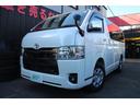 ハイエースバン ロングスーパーGL ダークプライムS 登録済未使用車 デジタルインナー パノラミックビュー 両側パワースライドドア ハーフレザーシート LEDヘッドライト フォグランプ トヨタセーフティセンス プッシュスタートスマートキー フロアマット(4枚目)