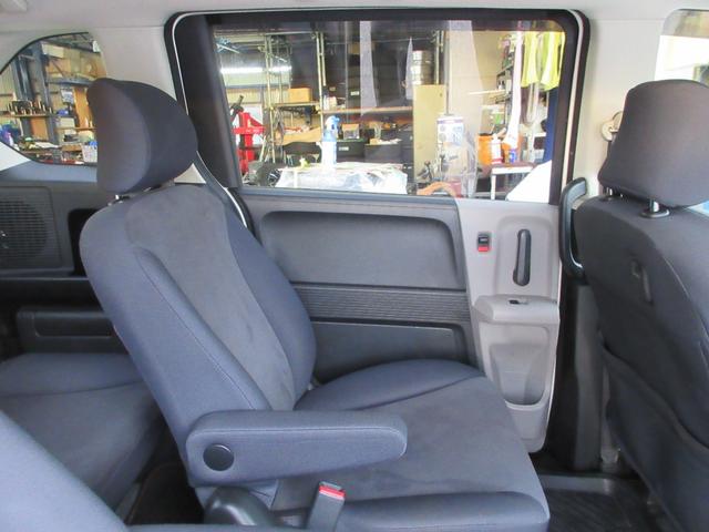 フリード Gi エアロ ジャストセレクション コンフォートパッケージ 純正HDDナビ バックカメラ 地デジTV ETC 両側パワースライドドア スマートキー HIDヘッドライト フォグランプ 純正エアロ ダウンサス 社外AW(36枚目)