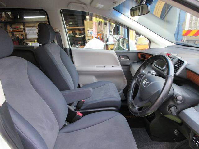 フリード Gi エアロ ジャストセレクション コンフォートパッケージ 純正HDDナビ バックカメラ 地デジTV ETC 両側パワースライドドア スマートキー HIDヘッドライト フォグランプ 純正エアロ ダウンサス 社外AW(39枚目)