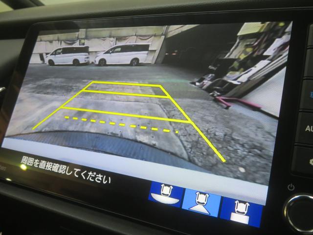 ｅ：ＨＥＶリュクス　前後ドラレコ　バックモニター　ワンオーナー車　オートライト　禁煙　ＤＶＤ　スマートキー　地デジ　ヒーター　盗難防止装置　ＶＳＡ　キーレス　ＵＳＢ　助手席エアバッグ　ナビ＆ＴＶ　ＡＷ　ドライブレコーダー(13枚目)