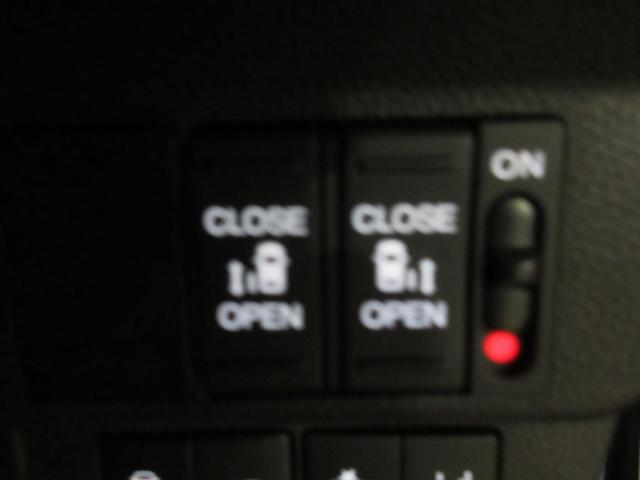 フリードハイブリッド ハイブリッド・Gホンダセンシング 7人 HondaSENSING メモリーナビ Bluetooth LEDヘッドライト オートライト 前席シートヒーター 両側電動スライドドア USB オートリトラミラー 純正アルミホイール 1オ-ナ-(14枚目)