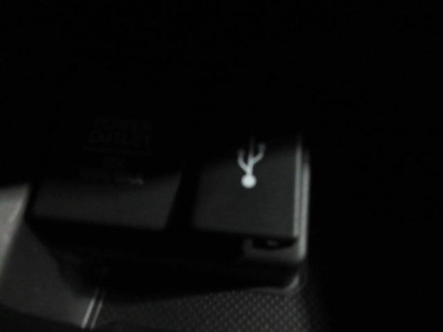 フリードハイブリッド ハイブリッド・Gホンダセンシング 7人 HondaSENSING メモリーナビ Bluetooth LEDヘッドライト オートライト 前席シートヒーター 両側電動スライドドア USB オートリトラミラー 純正アルミホイール 1オ-ナ-(17枚目)