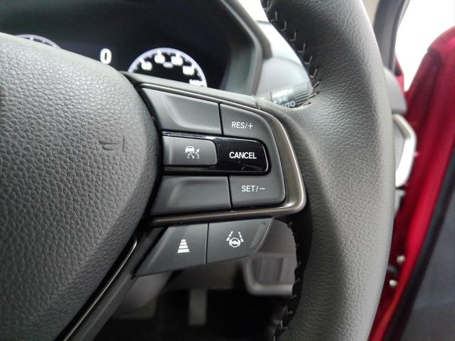 WR-V Z スマートキー クルーズコントロール HondaSENSING オートエアコン メモリーナビ ドラレコ ETC 車線逸脱警報システム 元試乗車 ソナー 盗難防止装置 誤発進抑制 禁煙 Rカメラ USB(9枚目)