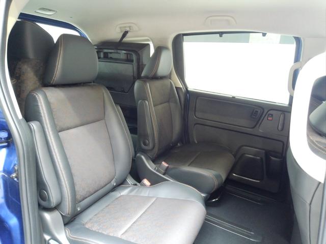 フリードハイブリッド ハイブリッド・クロスター　６人　ＨｏｎｄａＳＥＮＳＩＮＧ　前後ドラレコ　ディスプレイオーディオ　リアカメラ　ＥＴＣ　　ＬＥＤヘッドライト・フォグライト　前席シートヒーター　プラズマクラスター　両側電動スライドドア　純正アルミ（18枚目）