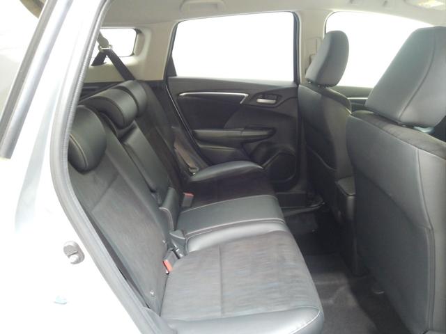 シャトル ハイブリッドXホンダセンシング HondaSENSING メモリーナビ リアカメラ USB入力端子 Bluetooth LEDヘッドライト・フォグライト オートライト オートハイビーム パドルシフト ワンオーナー 修復歴なし(16枚目)