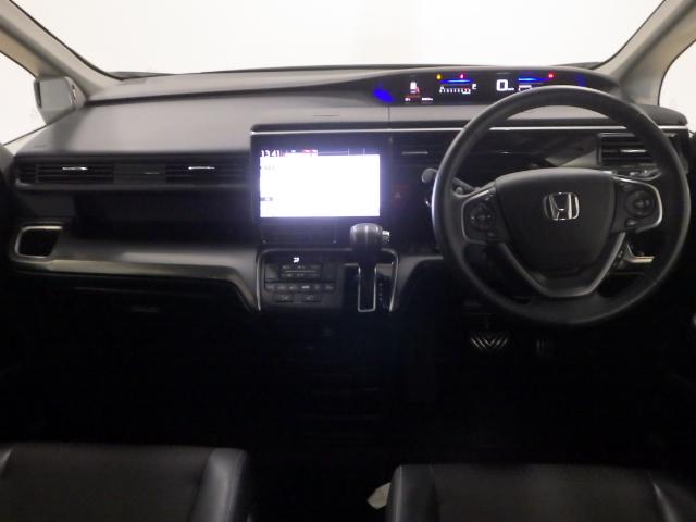 ステップワゴンスパーダ スパーダ・クールスピリットホンダセンシング 7人 HondaSENSING 前後ドラレコ メモリーナビ Bluetooth リアカメラ LEDヘッドライト・フォグライト オートライト 前席シートヒーター USB 純正アルミホイール ドアバイザー(13枚目)