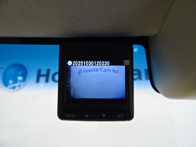 Ｎ－ＢＯＸ Ｇ・ＥＸターボホンダセンシング　前ドラレコ　メモリーナビ　リアカメラ　ＥＴＣ　ドアバイザー　ＨｏｎｄａＳＥＮＳＩＮＧ　ワンオーナー　左右パワースライドドア　後カメラ　ブルートゥース　レーンキープ　１オーナ　オートハイビーム　ターボ（5枚目）