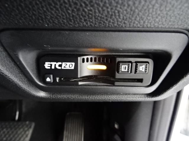 ステップワゴンスパーダ e:HEVスパーダGホンダセンシング 7人 メモリーナビ Bluetooth リアカメラ 後席モニター 前後ドラレコ 両側電動スライドドア LEDヘッドライト・フォグライト USB 純正アルミ ETC2.0 ドアバイザー ワンオーナー(12枚目)