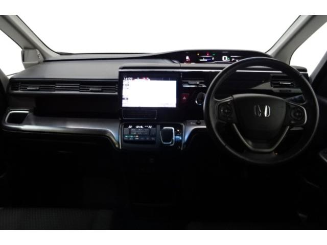 ステップワゴンスパーダ e:HEVスパーダGホンダセンシング 7人 メモリーナビ Bluetooth リアカメラ 後席モニター 前後ドラレコ 両側電動スライドドア LEDヘッドライト・フォグライト USB 純正アルミ ETC2.0 ドアバイザー ワンオーナー(16枚目)