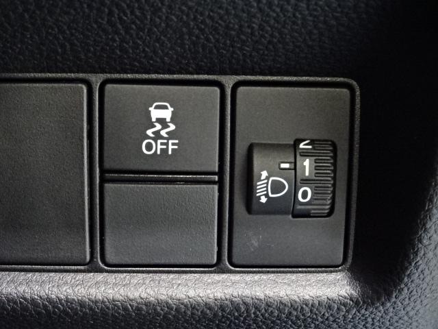 フィット e:HEVホーム HondaCars横浜デモカー HondaSENSING メモリーナビ Bluetooth マルチビュー(全周囲)カメラ ETC2.0 ブラインドスポット LEDヘッドライト パーキングセンサー 禁煙(9枚目)