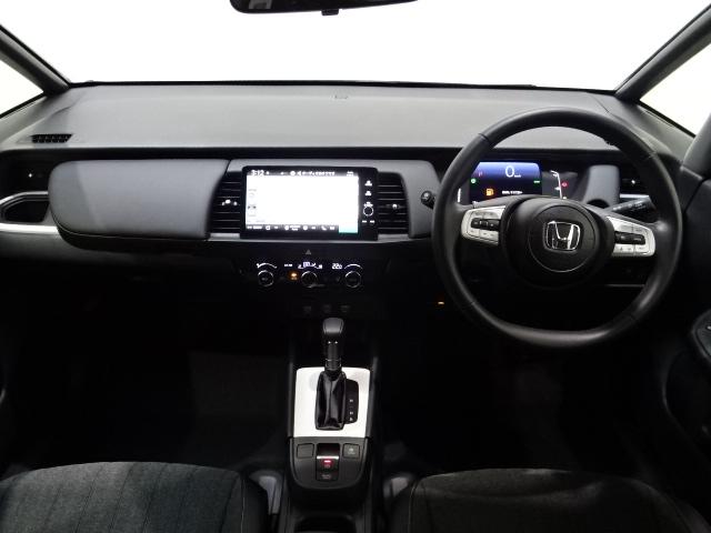 フィット e:HEVホーム HondaCars横浜デモカー HondaSENSING メモリーナビ Bluetooth マルチビュー(全周囲)カメラ ETC2.0 ブラインドスポット LEDヘッドライト パーキングセンサー 禁煙(13枚目)