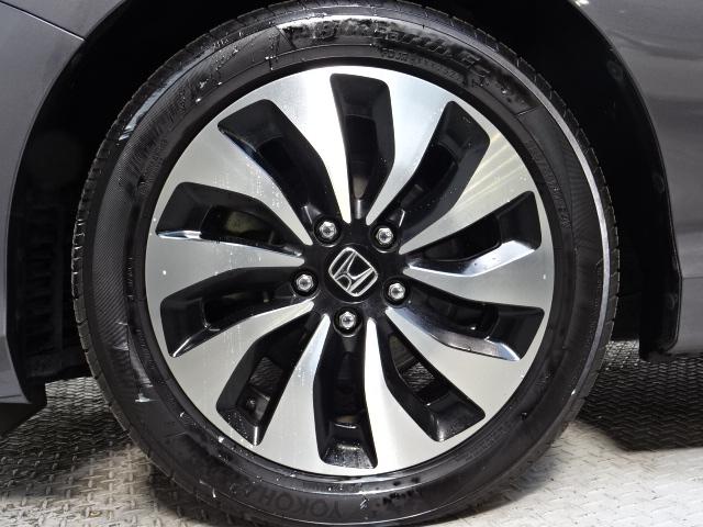 アコードハイブリッド EX ETCHDDナビBluetooth USBリアカメラ純正アルミ電動シートLEDヘッドライト オートライトワンオーナー リヤカメラ 禁煙 衝突軽減システム 盗難防止装置 パワーウィンドウ 地デジ 記録簿(20枚目)