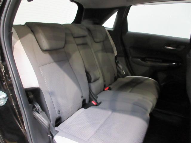 フィット ｅ：ＨＥＶネス　ＨｏｎｄａＳＥＮＳＩＮＧ　前後ドラレコ　メモリーナビ　リアカメラ　純正アルミ　ＬＥＤヘッドライト・フォグライト　オートライト　ＥＴＣ　Ｂｌｕｅｔｏｏｔｈ　ＵＳＢ　ドアバイザー　ワンオーナー　衝突軽減（19枚目）