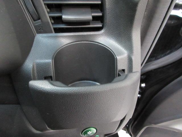 フィットハイブリッド Ｌホンダセンシング　ドラレコ　メモリーナビ　リアカメラ　ＥＴＣ　Ｂｌｕｅｔｏｏｔｈ　ＵＳＢ　ＬＥＤヘッドライト　ＬＥＤフォグライト　ドアバイザー　ワンオーナー（16枚目）