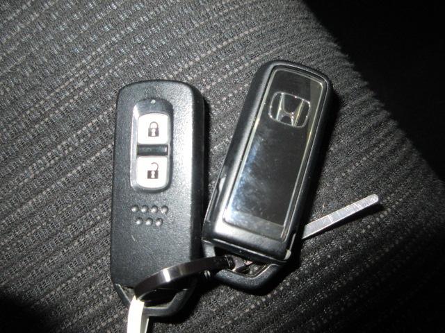 Ｎ－ＷＧＮカスタム Ｌ・ターボホンダセンシング　前後ドラレコ　メモリーナビ　リアカメラ　ＥＴＣ　シートヒーター　純正アルミ　Ｂｌｕｅｔｏｏｔｈ　パーキングセンサー　パドルシフト　ドアバイザー　ワンオーナー　追従式クルーズコントロール　盗難警報装置（18枚目）