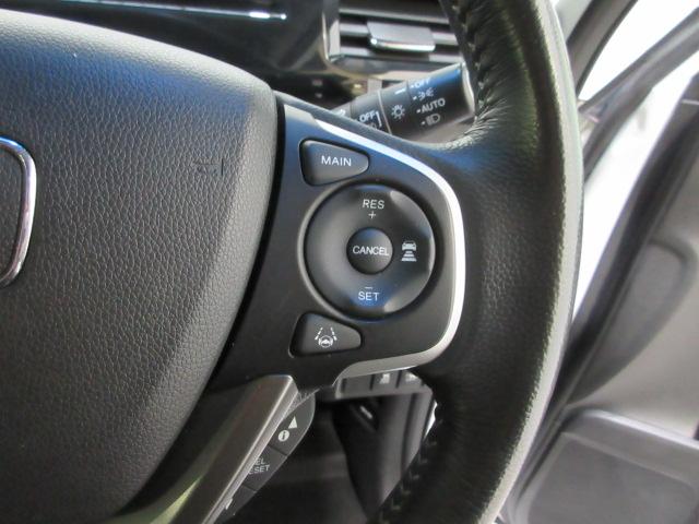 ステップワゴンスパーダ スパーダハイブリッドＧホンダセンシング　７人　前後ドラレコ　メモリーナビ　全周囲カメラ　両側電動スライドドア　ＥＴＣ　純正アルミ　Ｂｌｕｅｔｏｏｔｈ　ＵＳＢ　ドアバイザー　ワンオーナー（9枚目）