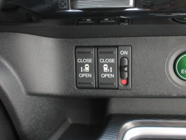 ステップワゴンスパーダ スパーダハイブリッドＧホンダセンシング　７人　前後ドラレコ　メモリーナビ　全周囲カメラ　両側電動スライドドア　ＥＴＣ　純正アルミ　Ｂｌｕｅｔｏｏｔｈ　ＵＳＢ　ドアバイザー　ワンオーナー（14枚目）