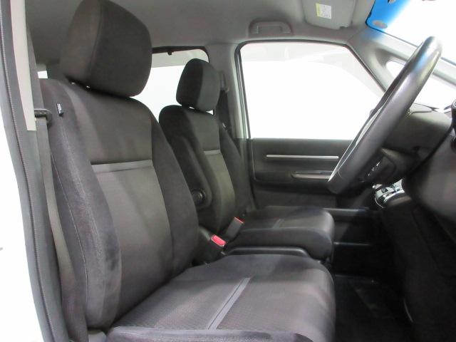 ステップワゴンスパーダ スパーダハイブリッドＧホンダセンシング　７人　前後ドラレコ　メモリーナビ　全周囲カメラ　両側電動スライドドア　ＥＴＣ　純正アルミ　Ｂｌｕｅｔｏｏｔｈ　ＵＳＢ　ドアバイザー　ワンオーナー（19枚目）