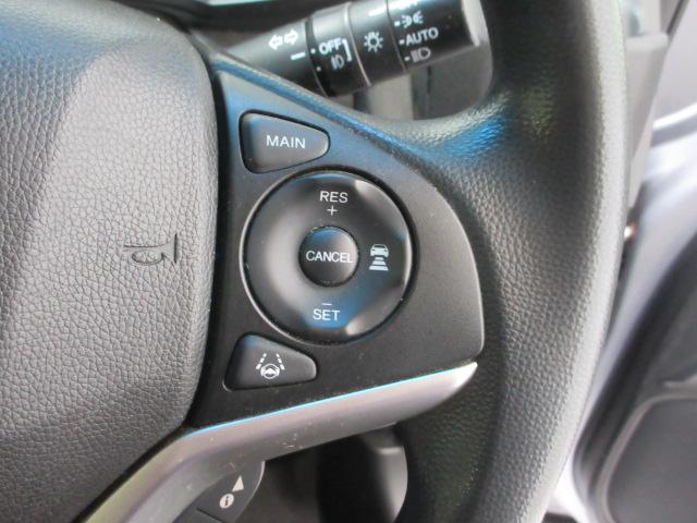 フィット 13G・Lホンダセンシング HondaSENSING メモリーナビ リアカメラ ETC LEDヘッドライト・フォグライト オートライト Bluetooth USB ドアバイザー ワンオーナー 地デジフルセグTV 車線逸脱警報装置(7枚目)