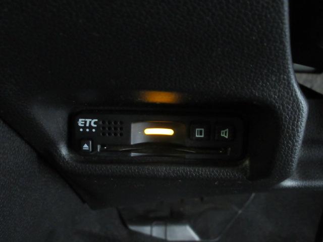 フィット 13G・Lホンダセンシング HondaSENSING メモリーナビ リアカメラ ETC LEDヘッドライト・フォグライト オートライト Bluetooth USB ドアバイザー ワンオーナー 地デジフルセグTV 車線逸脱警報装置(8枚目)