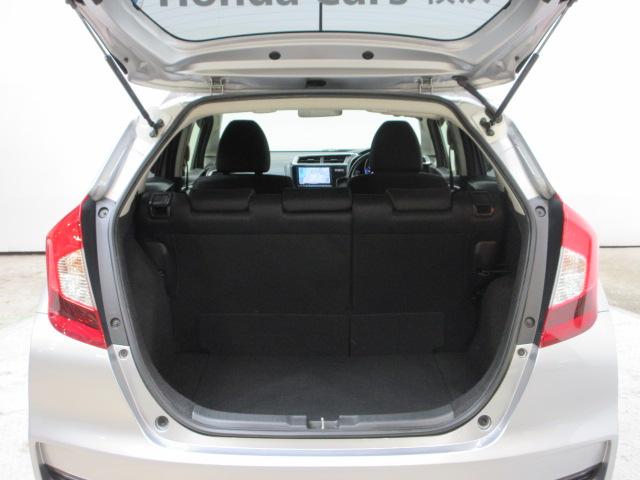 フィット 13G・Lホンダセンシング HondaSENSING メモリーナビ リアカメラ ETC LEDヘッドライト・フォグライト オートライト Bluetooth USB ドアバイザー ワンオーナー 地デジフルセグTV 車線逸脱警報装置(17枚目)